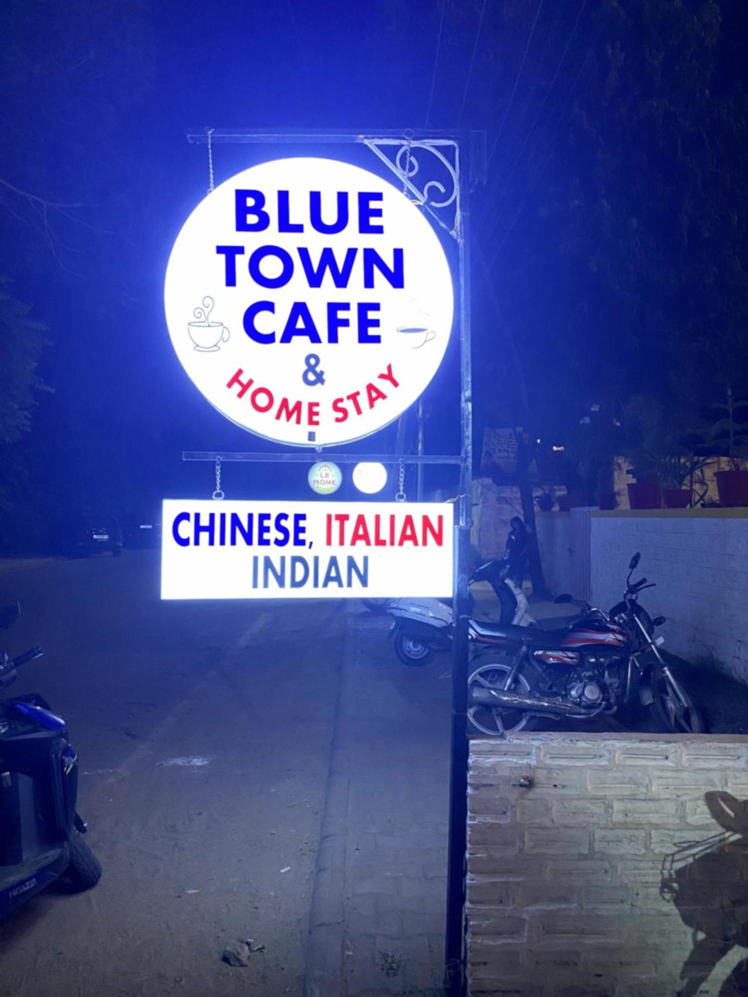 Blue Town Hostel & Cafe Jodhpur  Eksteriør billede